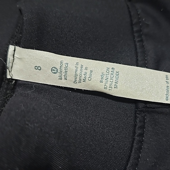 Lululemon Black Tapered Pants Size 8 - Picture 2 of 4
